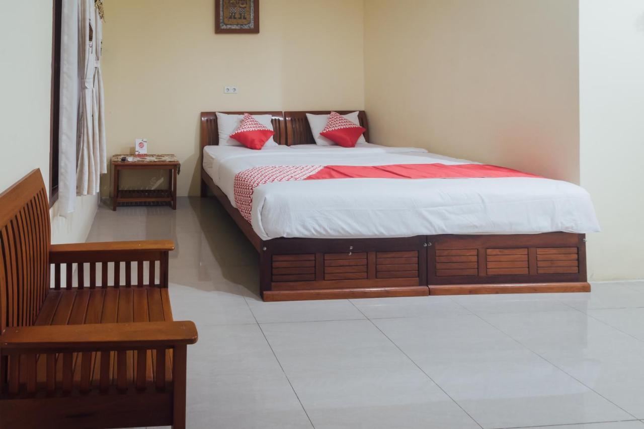 Vaccinated Staff - Oyo 1300 Crecia Guest House Hatu Екстер'єр фото