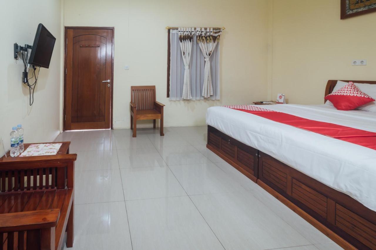 Vaccinated Staff - Oyo 1300 Crecia Guest House Hatu Екстер'єр фото