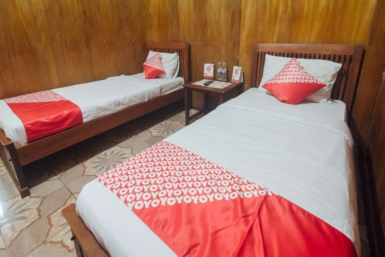 Vaccinated Staff - Oyo 1300 Crecia Guest House Hatu Екстер'єр фото